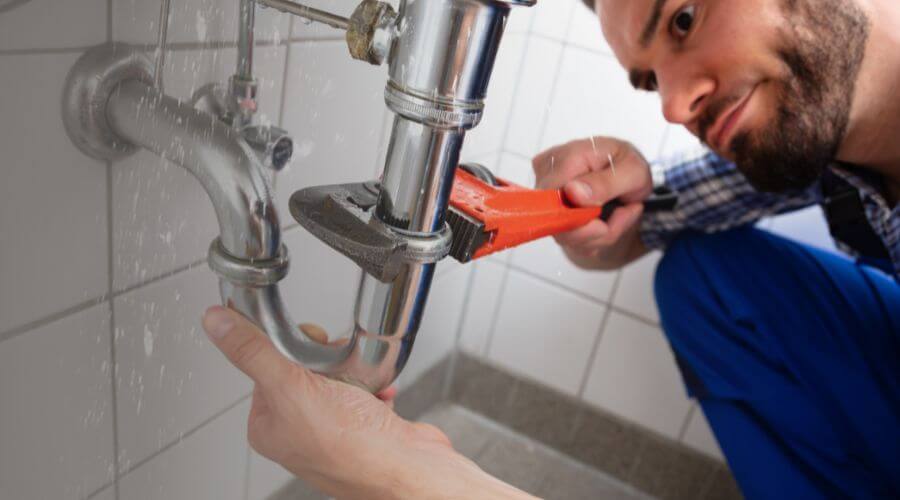 Professional same day plumber services in University Center, MI